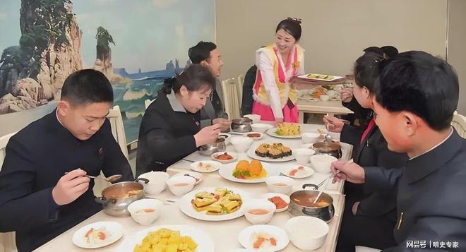 顿都吃啥：玉米饭、泡菜、大酱汤作为我们邻居普通朝鲜人一天三(图5)